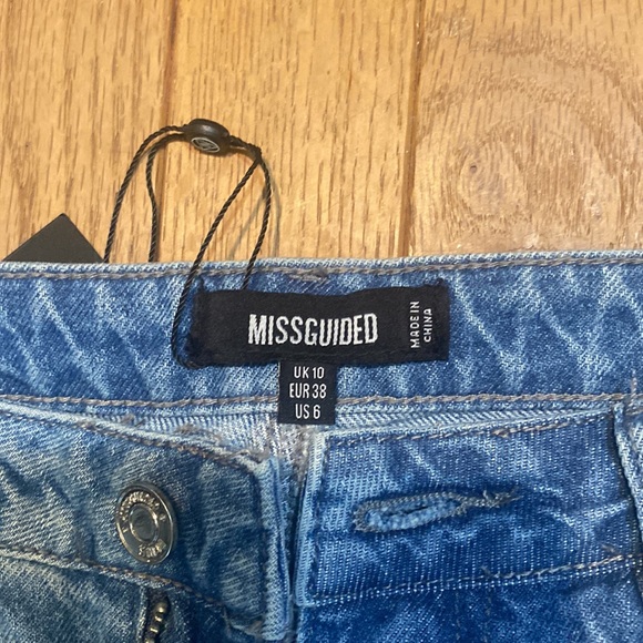 misguided jeans. straight leg. high waisted. light blue medium wash - Picture 2 of 4